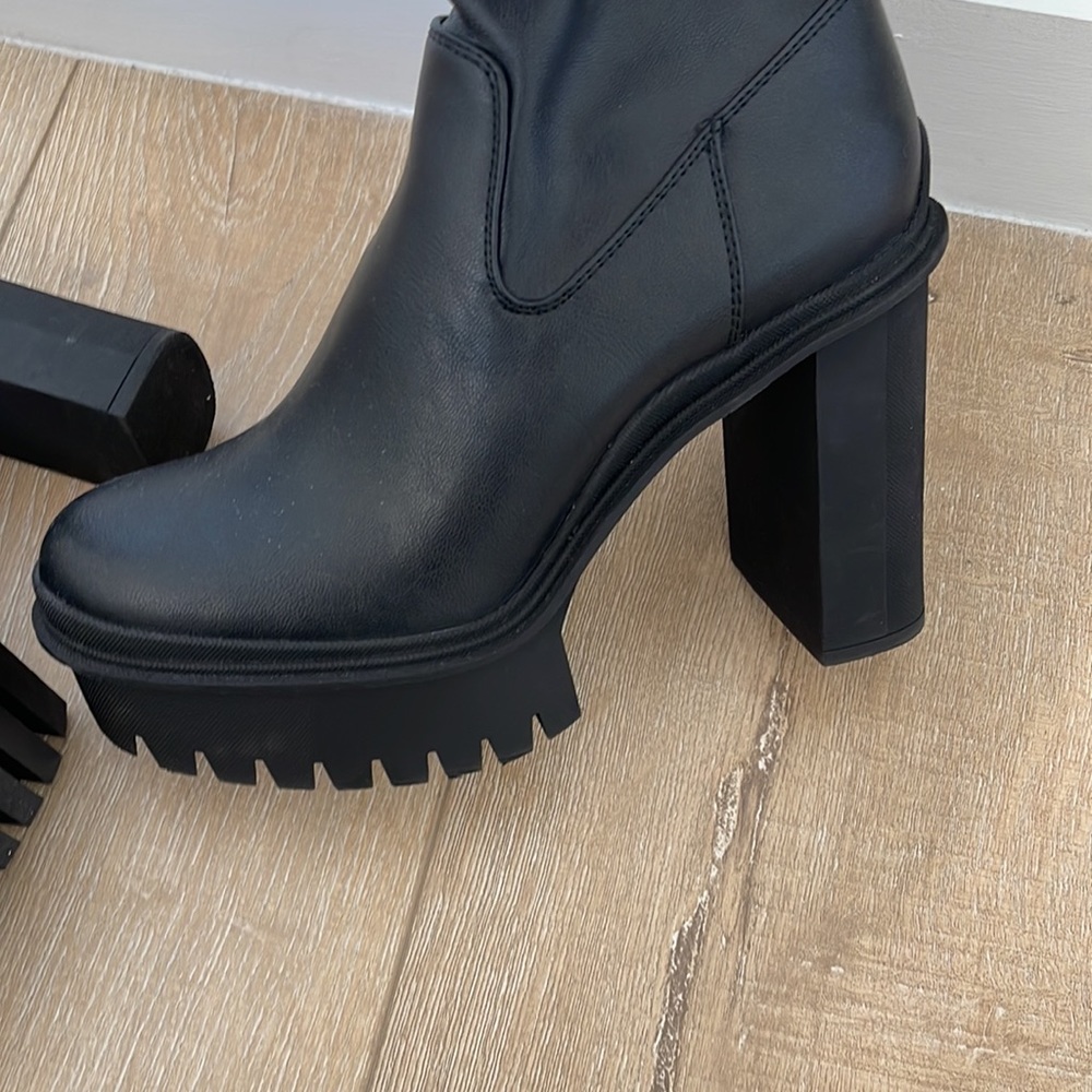 Bershka booties